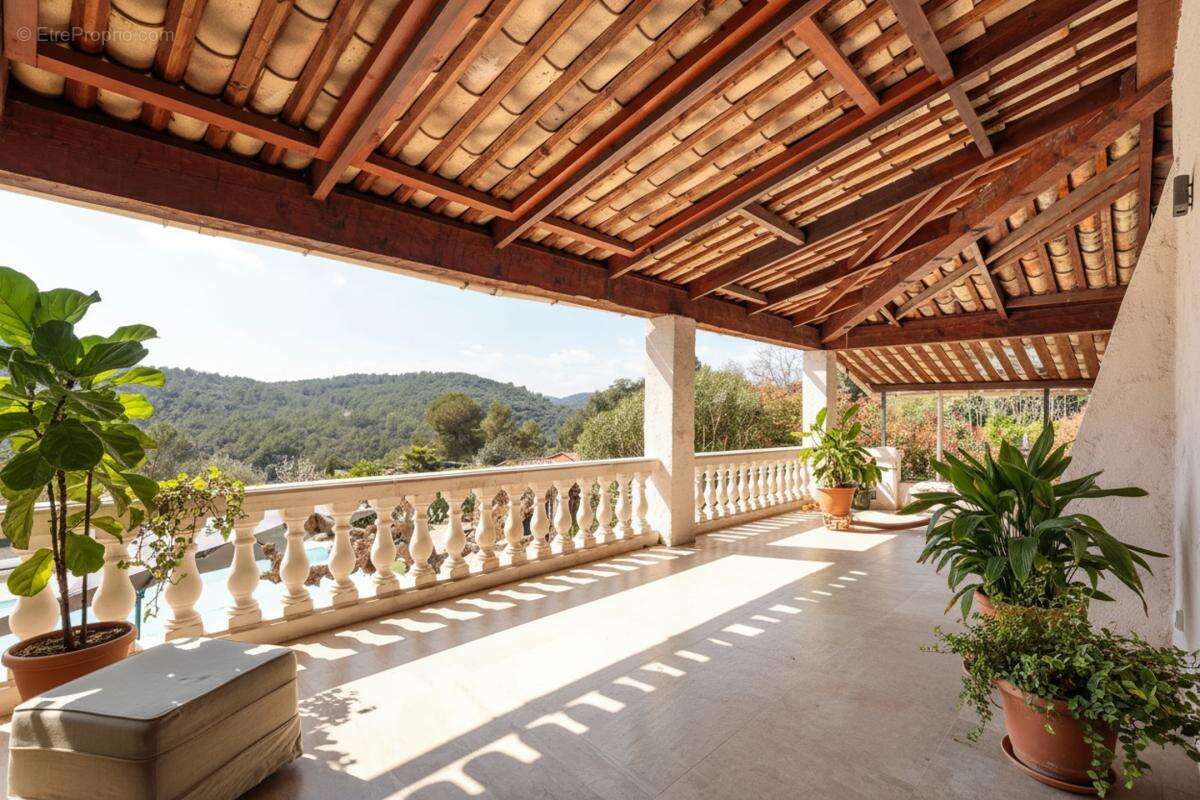 Maison à BIOT