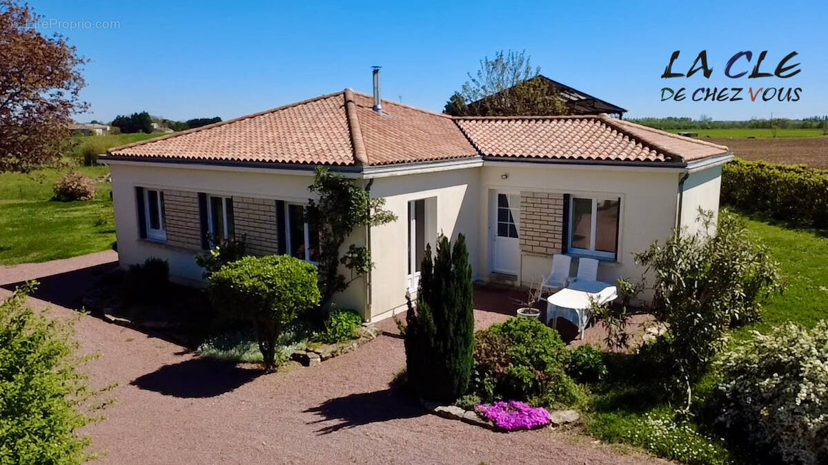 Maison à MAILLE