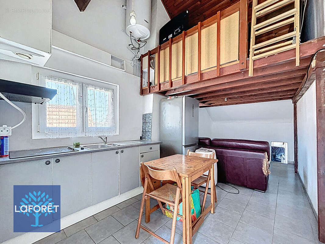 Appartement à SAINTRY-SUR-SEINE