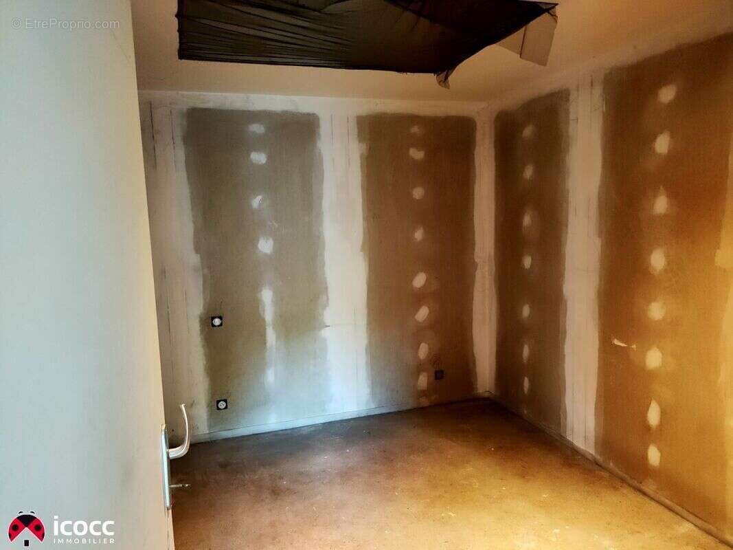 Maison à LES MAGNILS-REIGNIERS