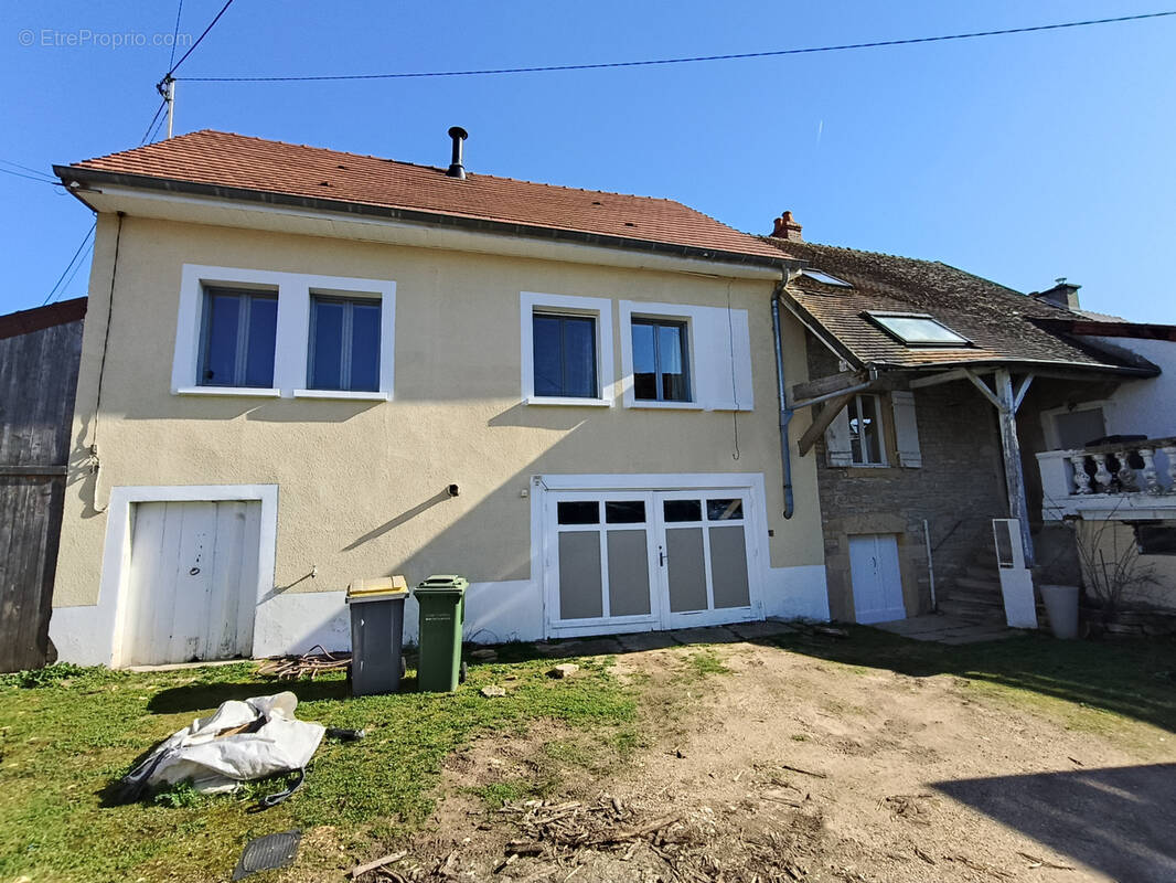 Maison à BUXY