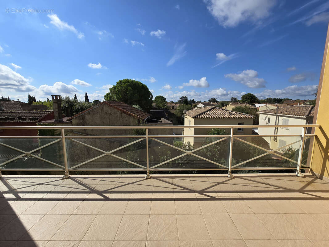Appartement à LE PONTET