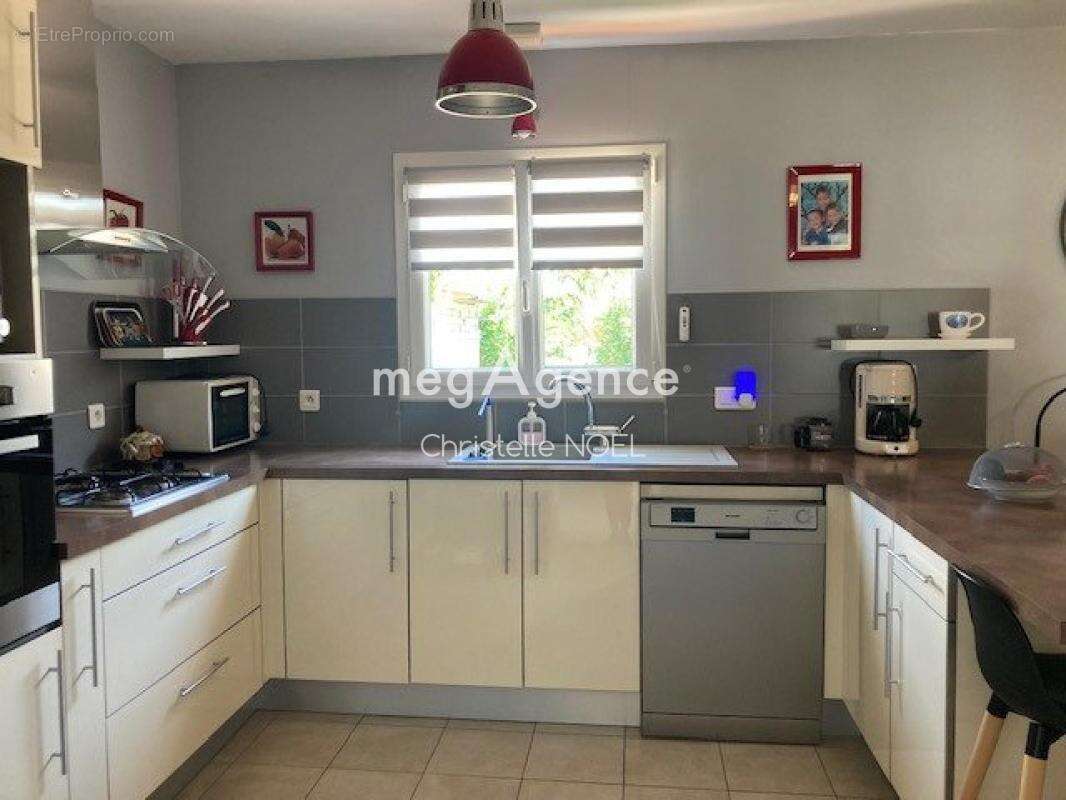 Dans un village avec toutes les commodités,maison de plain pied,à 6Kms de la  plage conches - photo 4