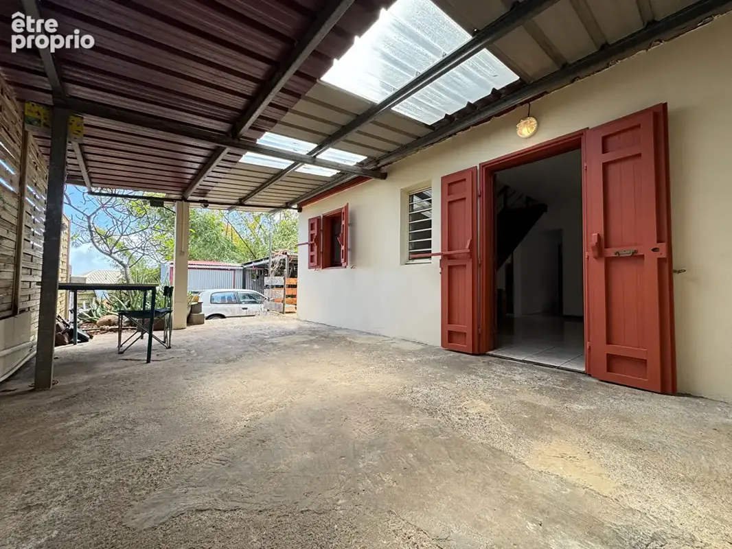 A VENDRE - Sainte-Marie La Découverte - Maison T3 avec terrasse couverte et abri voiture - photo 3