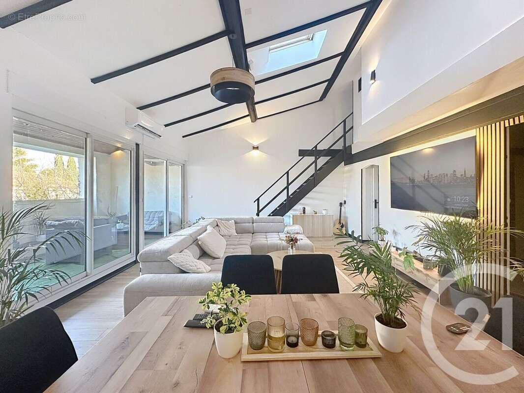 Photo 9 - Appartement à COURNONTERRAL