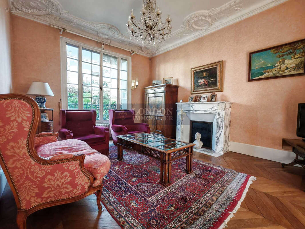 Maison à VERSAILLES