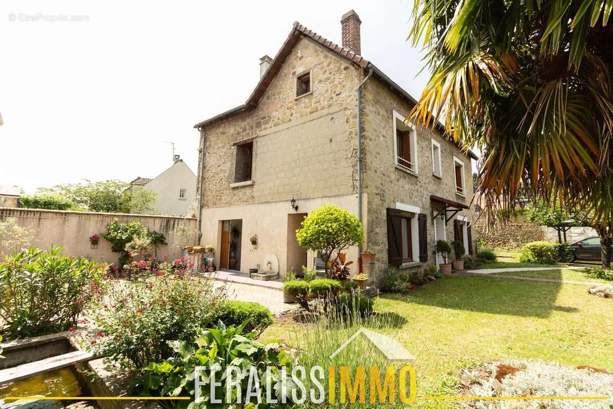 Maison à CERGY