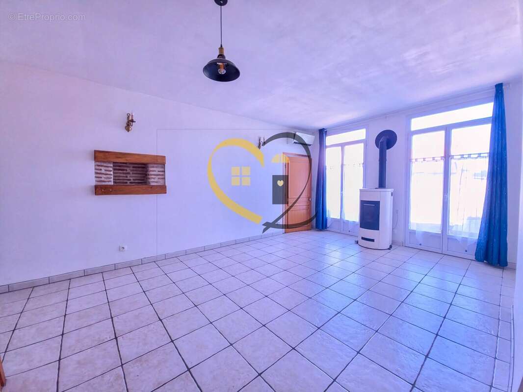 Maison de village en pierre - 124 m² - 4 chambres - terrain 2100 m² - photo 13
