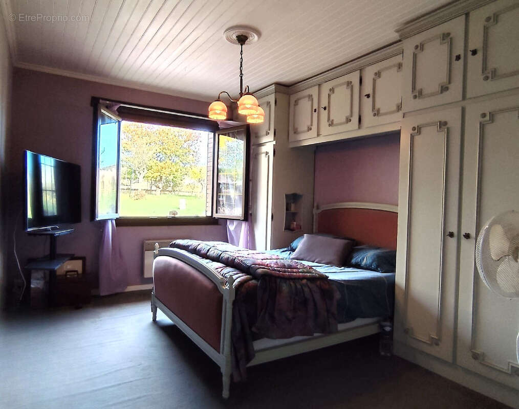 Maison à CHAMPILLON