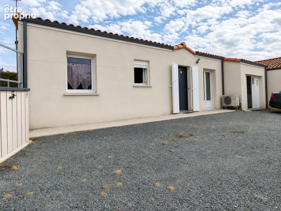 Maison à SIGOURNAIS
