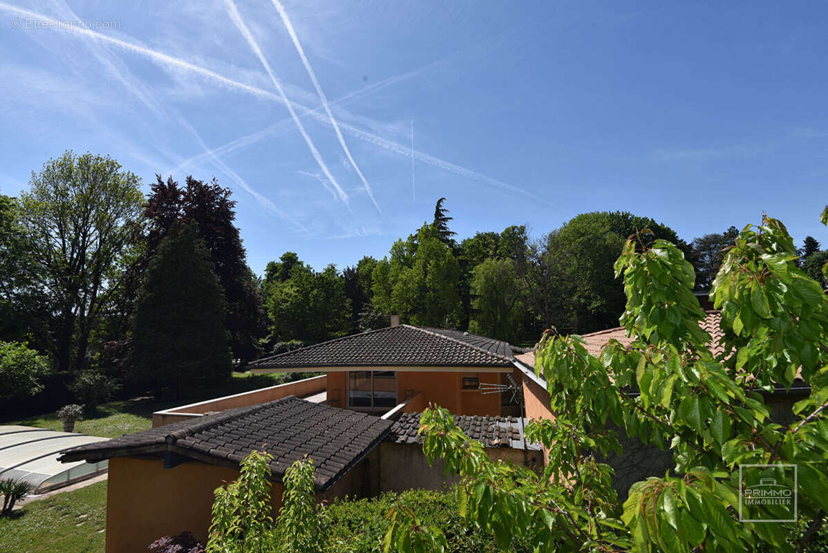 Maison à SAINT-CYR-AU-MONT-D'OR