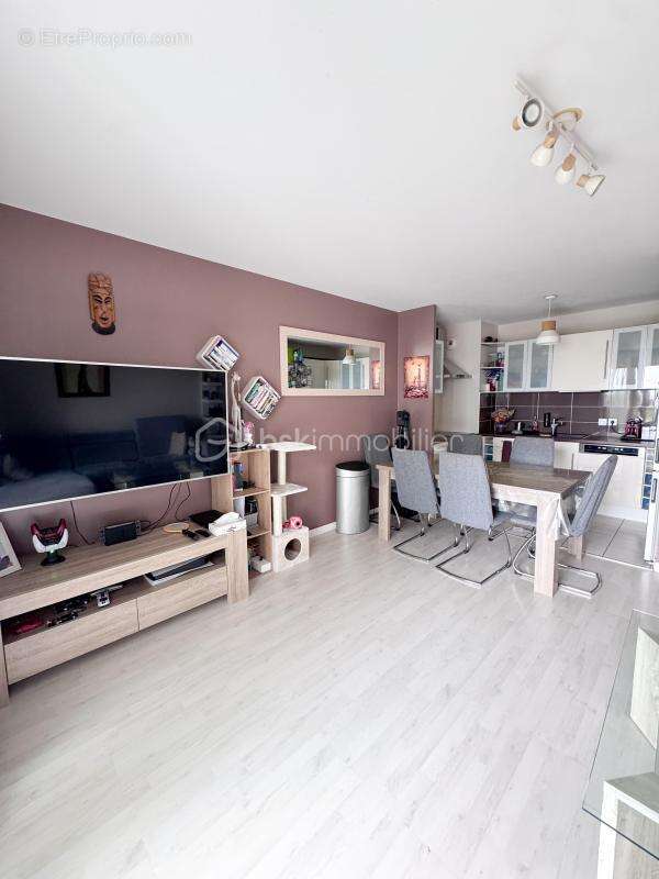Appartement à ROSNY-SOUS-BOIS