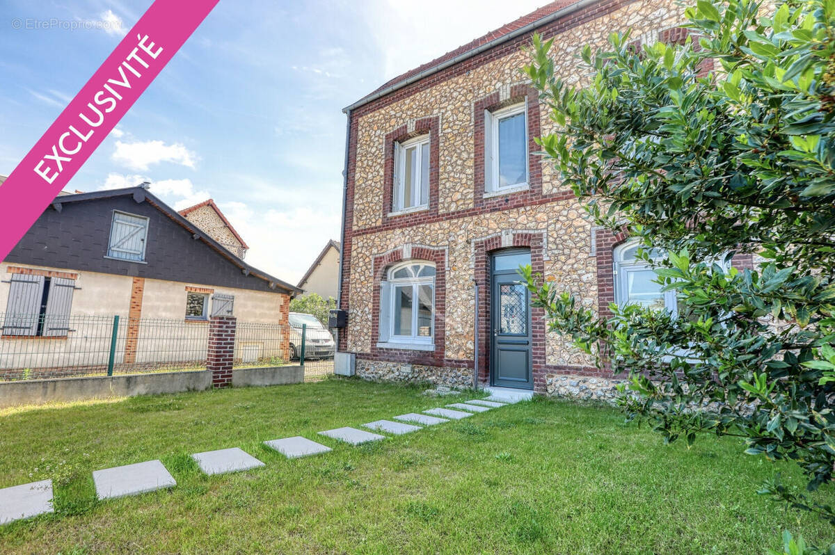 Maison à OISSEL