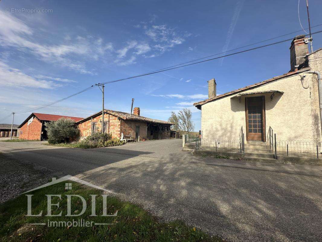 Maison à BEAUMONT-DE-LOMAGNE