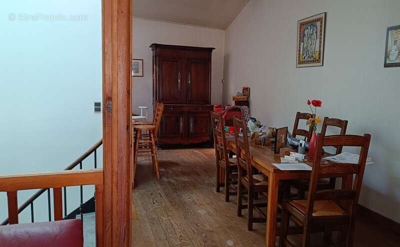 Maison de caractère 6 pièces avec garage et dépendance - SAINT PAUL DE FENOUILLET (66) - photo 6