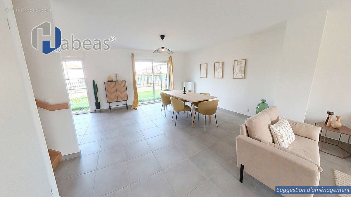 Maison à SAINT-PIERRE-DE-CHANDIEU