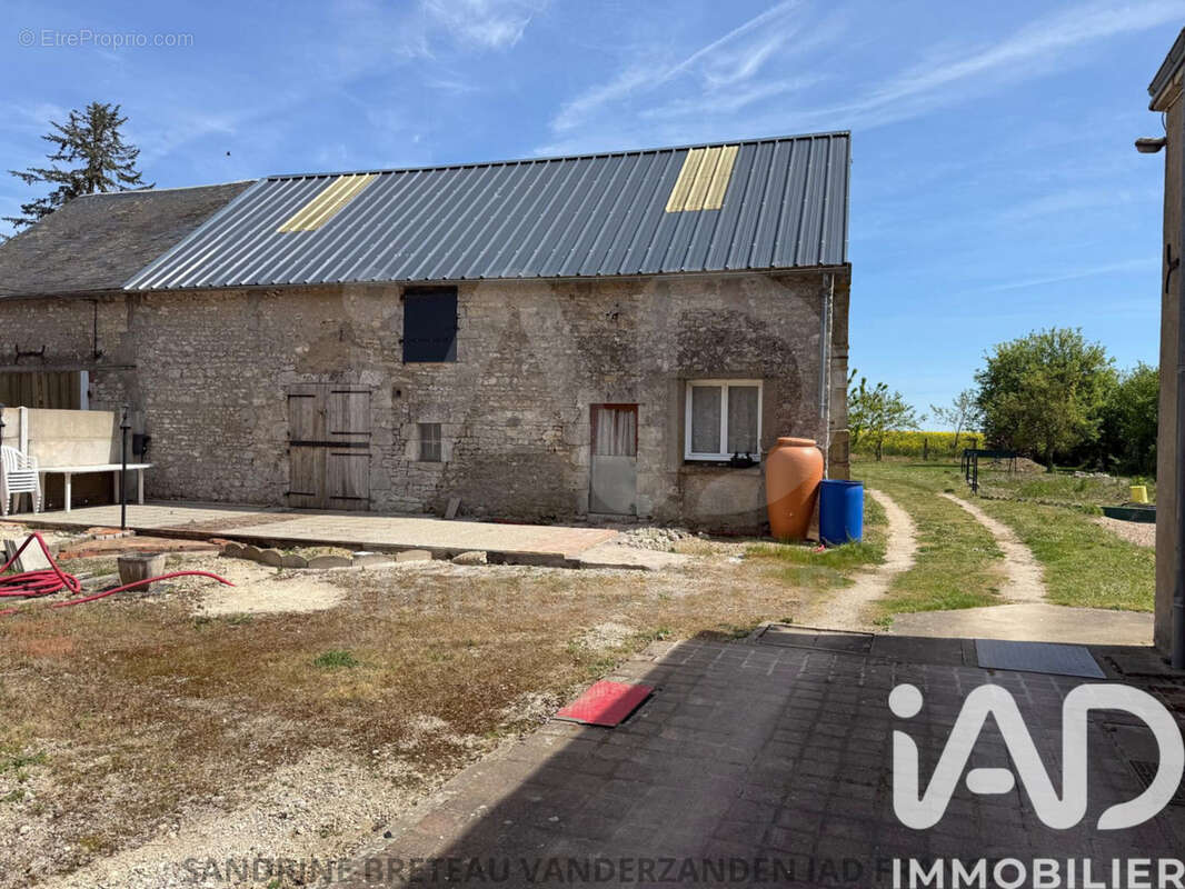 Maison 74 m² à Villampuy  - photo 2