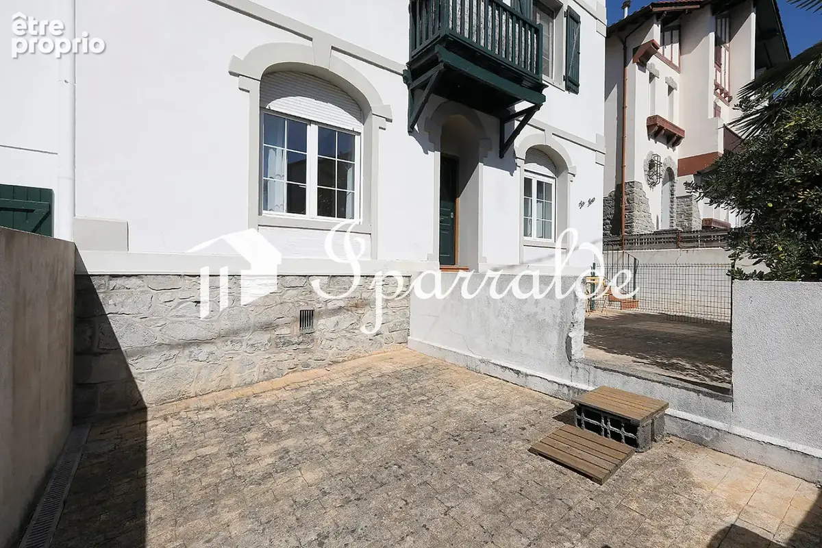 CENTRE-VILLE   T3 72 m2 avec terrasse, jardin et caves - photo 34