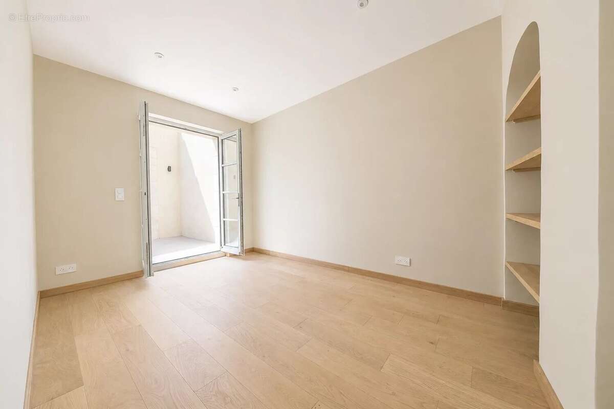 Appartement à UZES