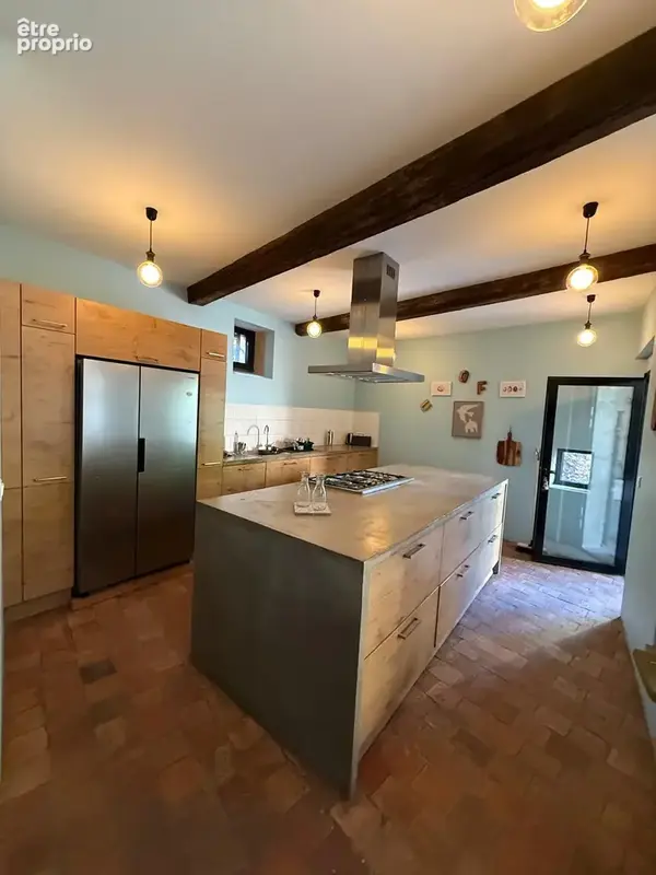 Maison Vigneronne d'exception de 380m2  Piscine 8X4 Garage de 220m2 à 25mn de la mer à 10mn de L'A75 ET 15mn d - photo 14