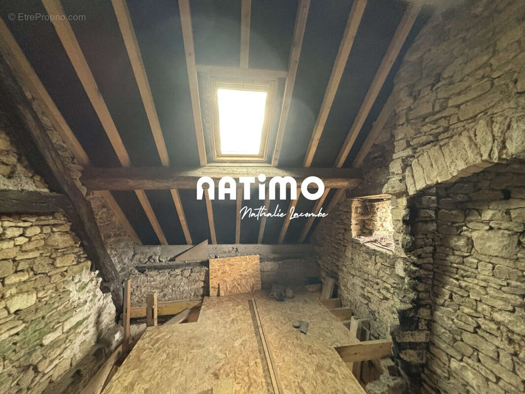 Maison à GISSEY-SOUS-FLAVIGNY