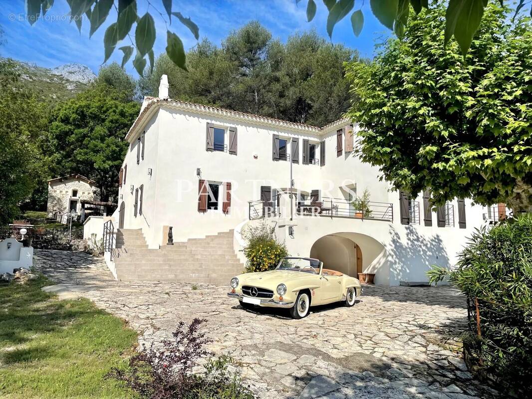 Maison à LA DESTROUSSE