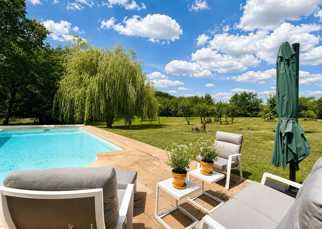 TARN ET GARONNE-PUYLAROQUE -  Maison de campagne  rénovée,3 chambres, avec piscine,et dependance - photo 16