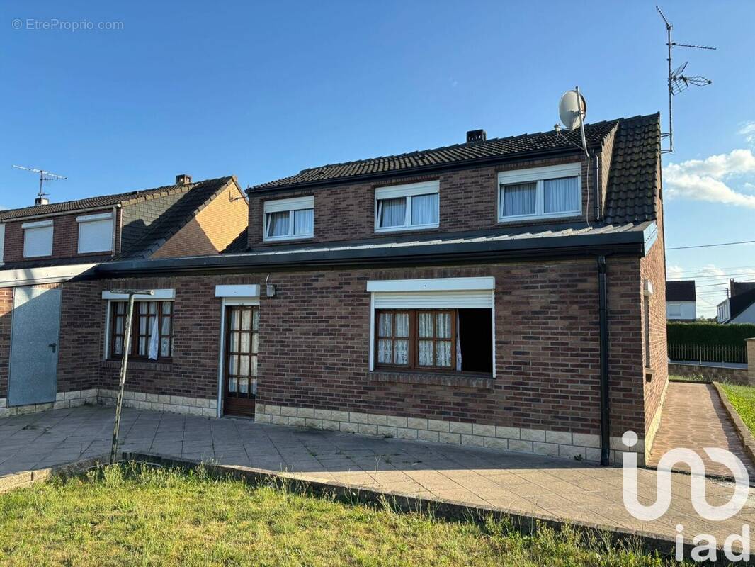 Photo 1 - Maison à DROCOURT