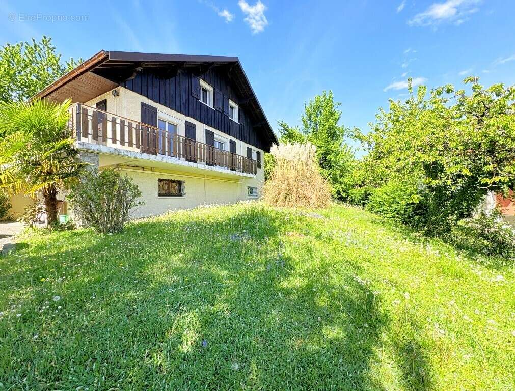 Maison à POISY