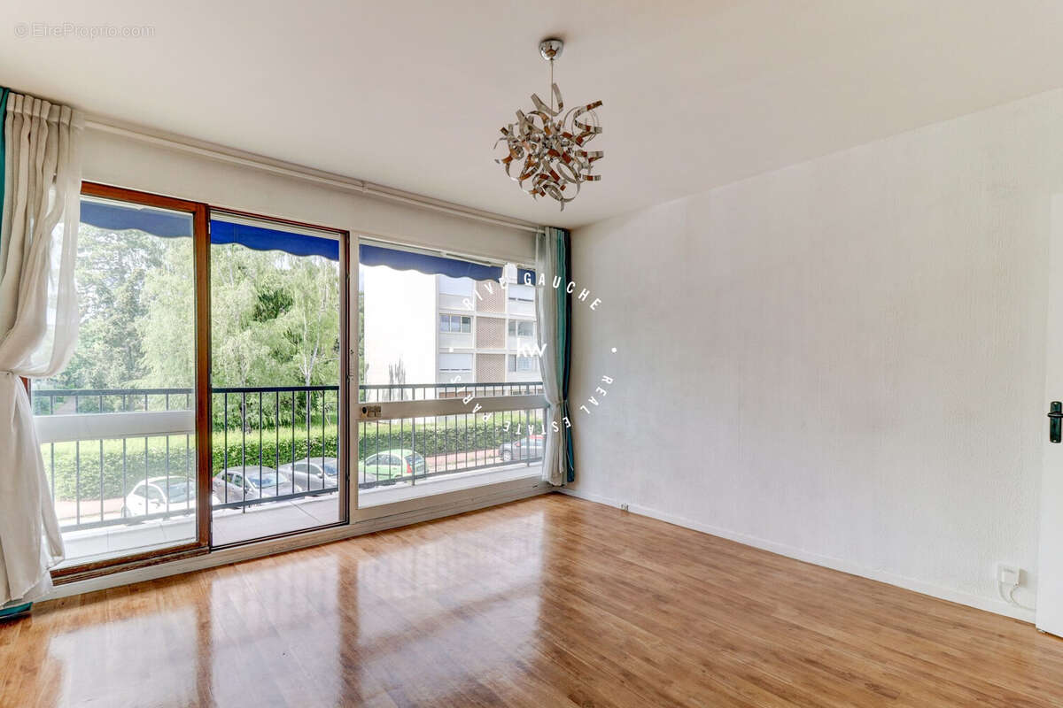 Appartement à VELIZY-VILLACOUBLAY