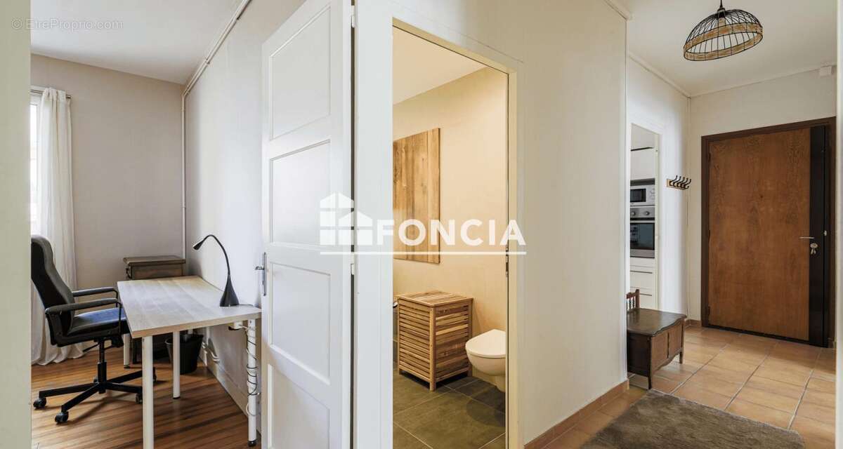 Grenoble mutualiste appartement t4 avec cachet - dpe classe c - photo 12