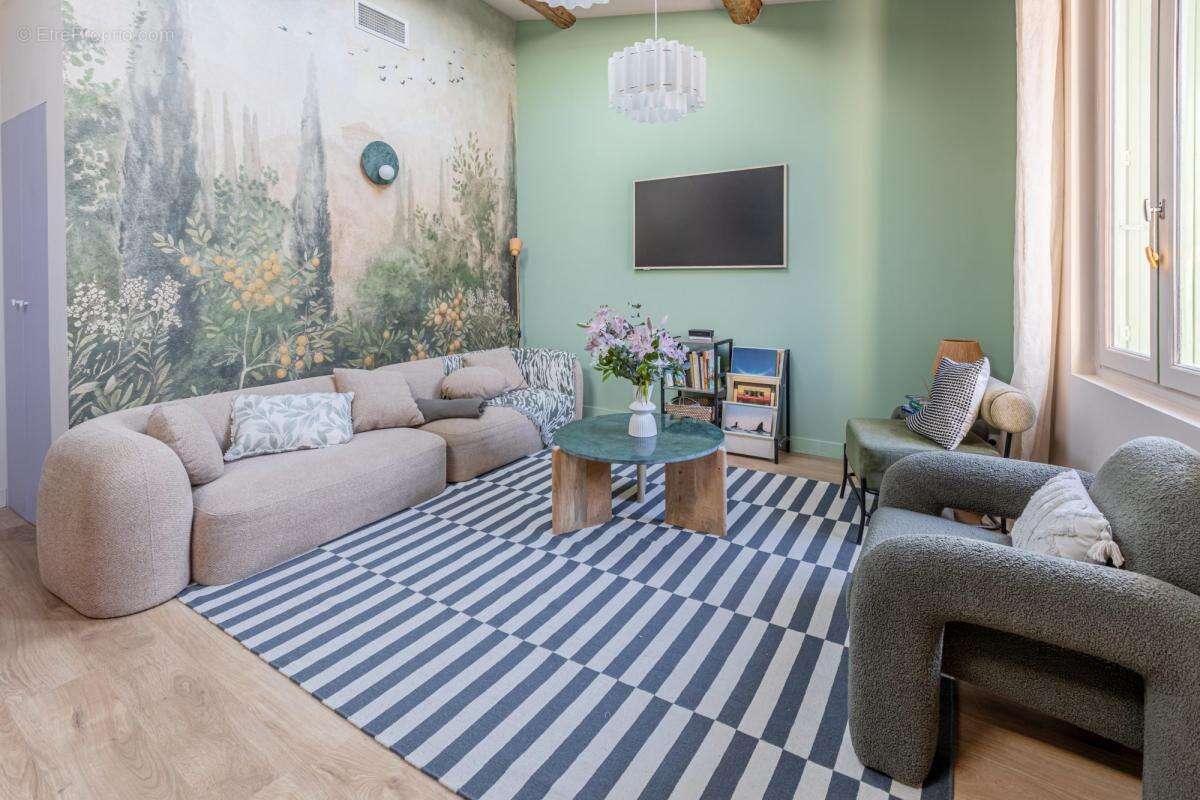 Maison à COURNONTERRAL