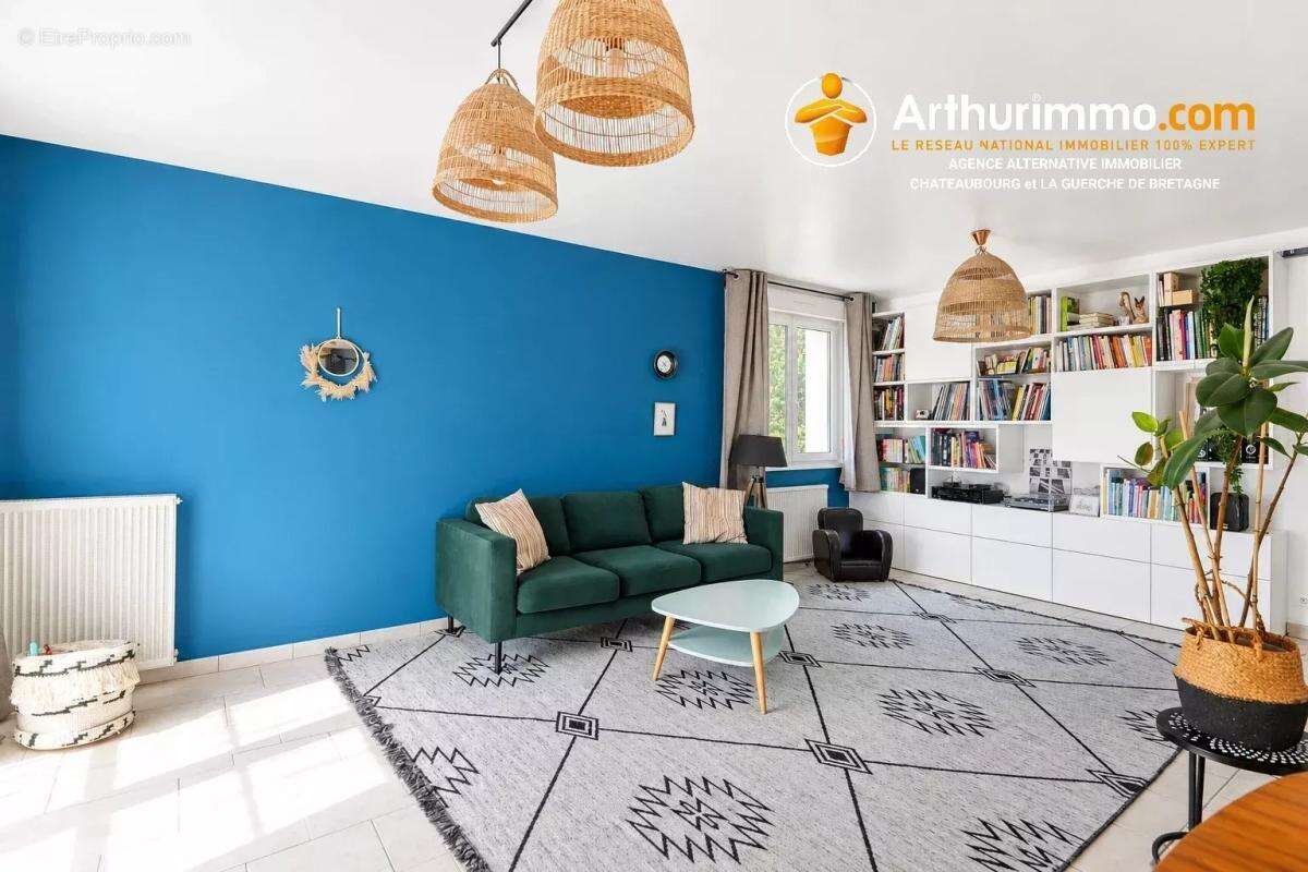Votre futur cocon familial vous attend à Châteaubourg ! - photo 3