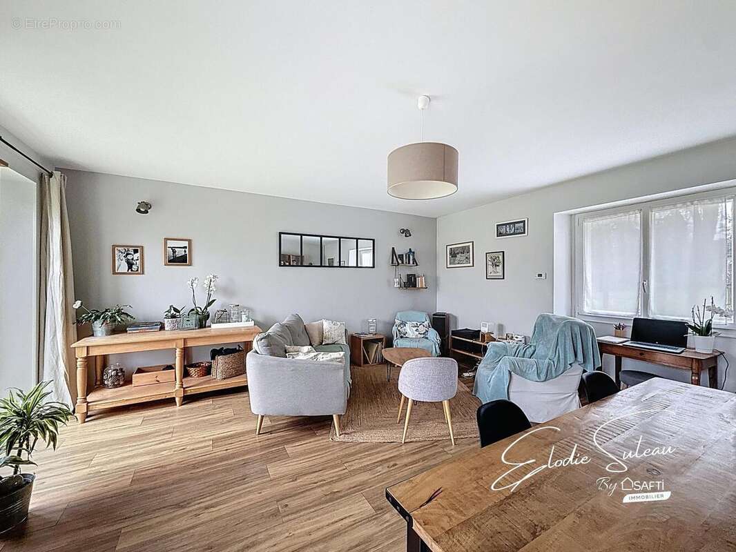 Photo 6 - Maison à SOULAIRE-ET-BOURG