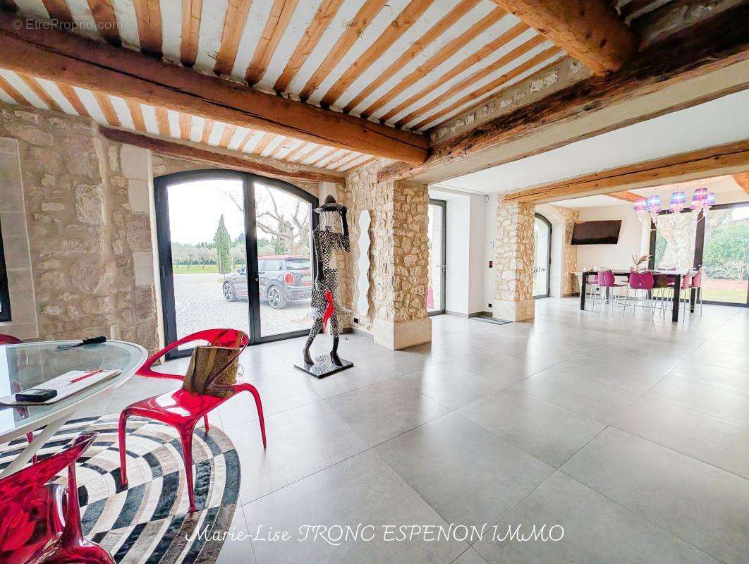 Maison 471 m² à Velleron  - photo 17