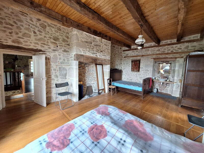 Maison à SOUSCEYRAC