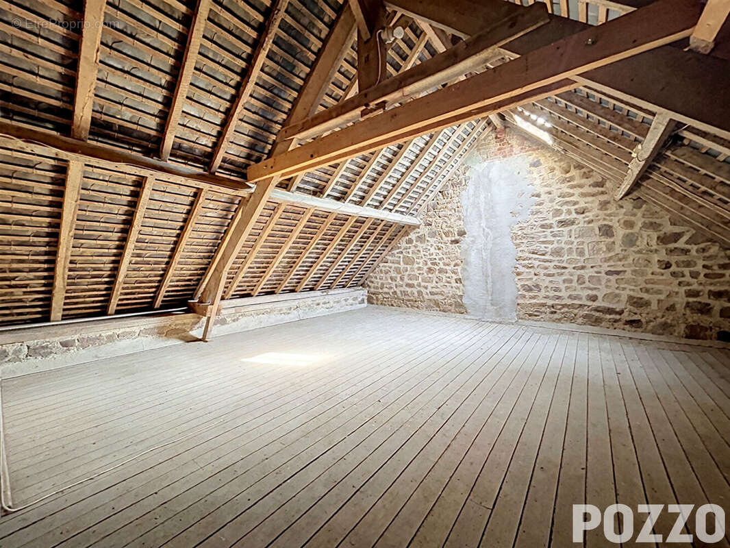 Maison La Bloutière 5 pièces - 108 m2 avec terrain  et grands garages - photo 8