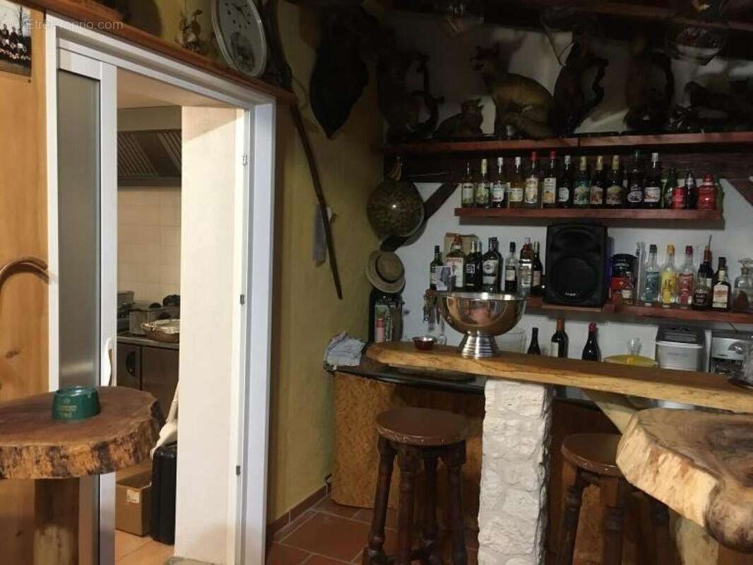 Photo 6 - Commerce à FA