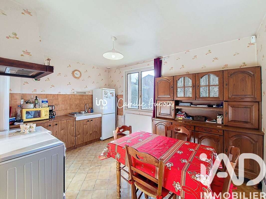 Maison 71 m² à Affoux  - photo 6