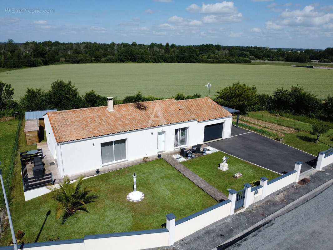 Maison à PONS