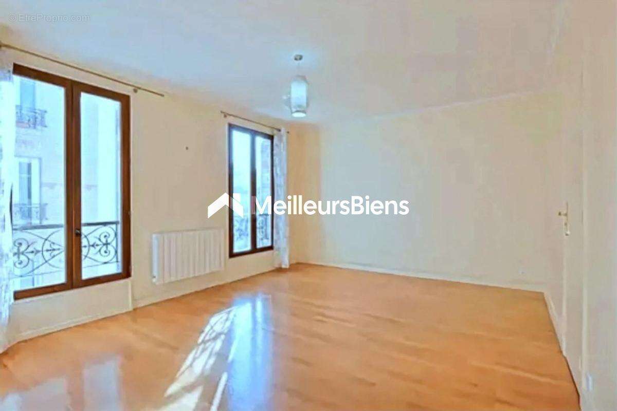Appartement à PARIS-15E