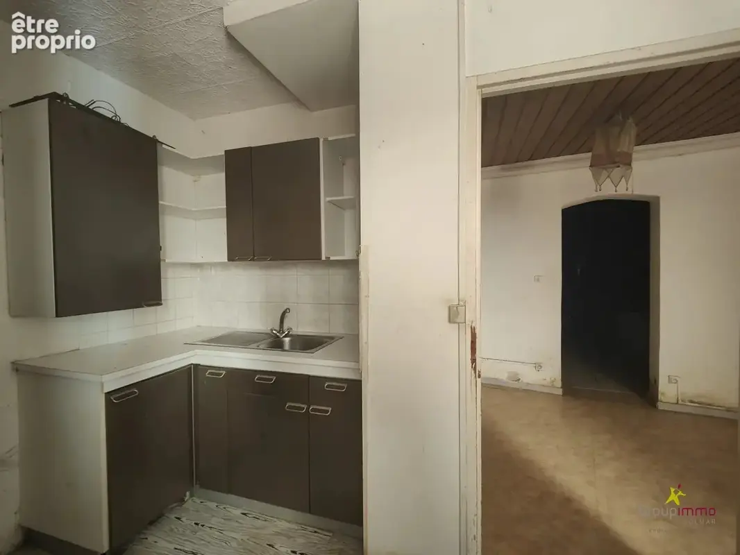 T2 à rénover - Spécial investisseur ou pour une résidence se - photo 3