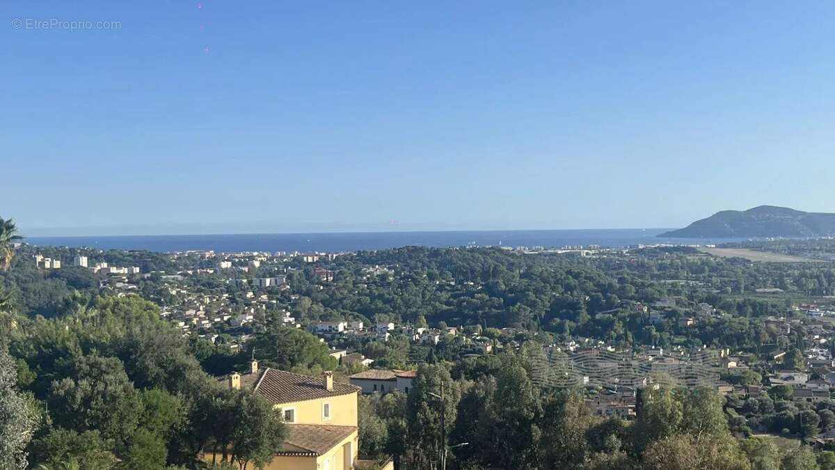 Maison à MOUGINS