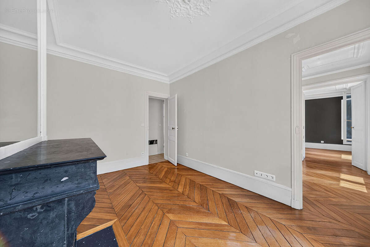Paris 10 - rue de dunkerque - photo 10