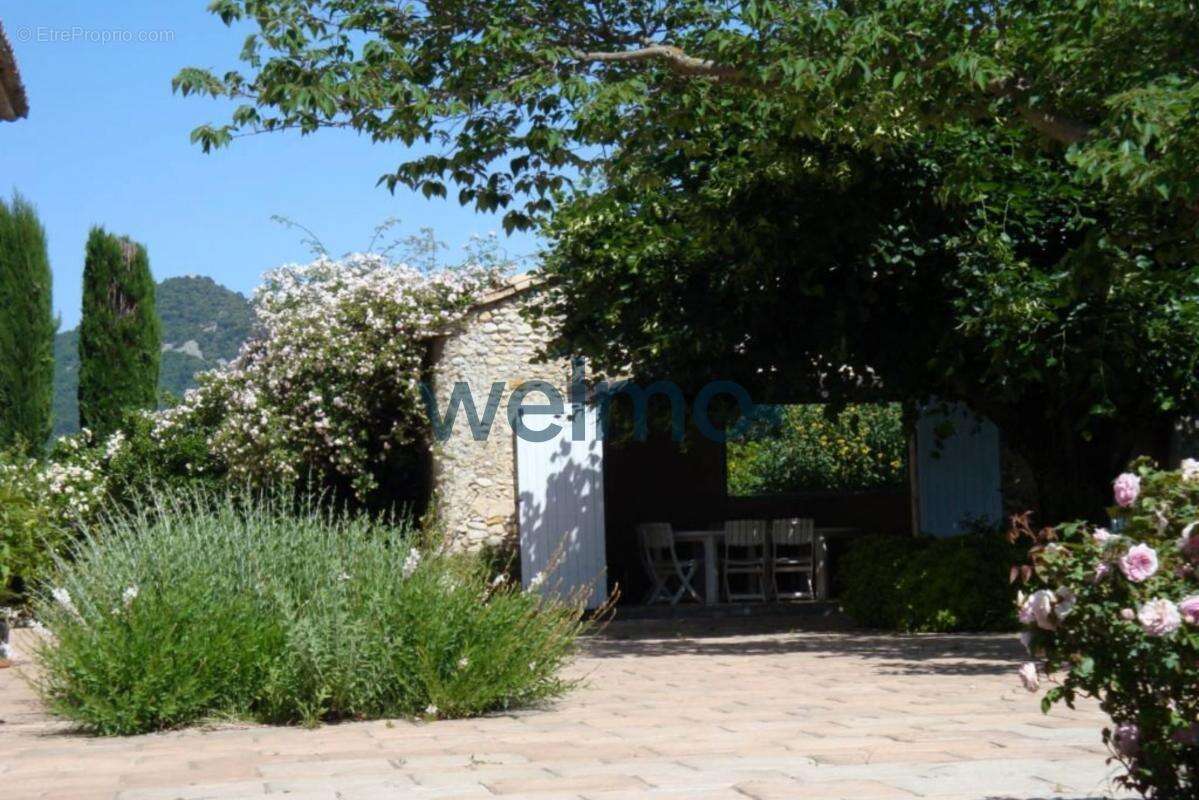 Maison à VAISON-LA-ROMAINE