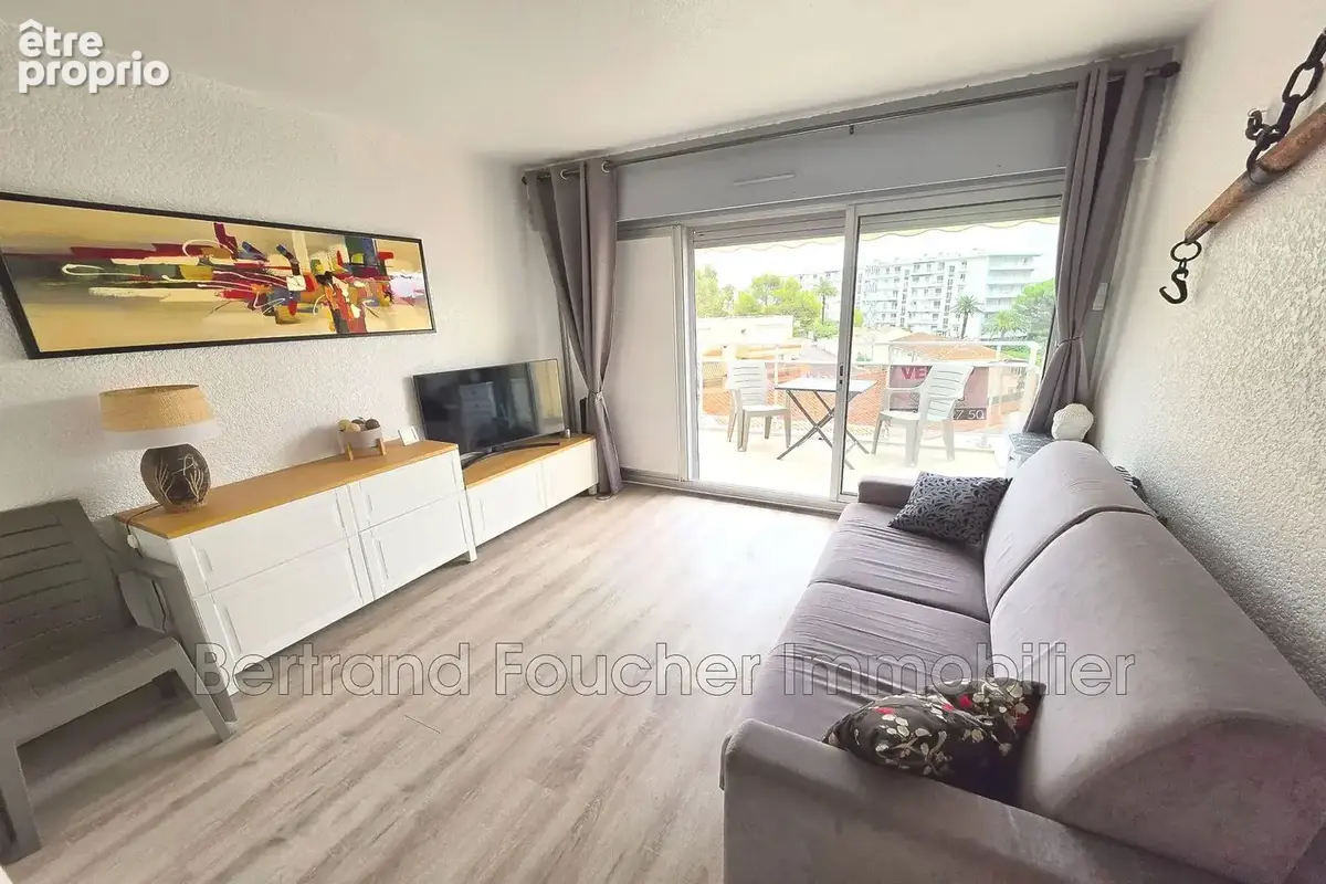Appartement 2 pièces 42 m² à vendre à Cavalaire-Sur-Mer (83240) - photo 2