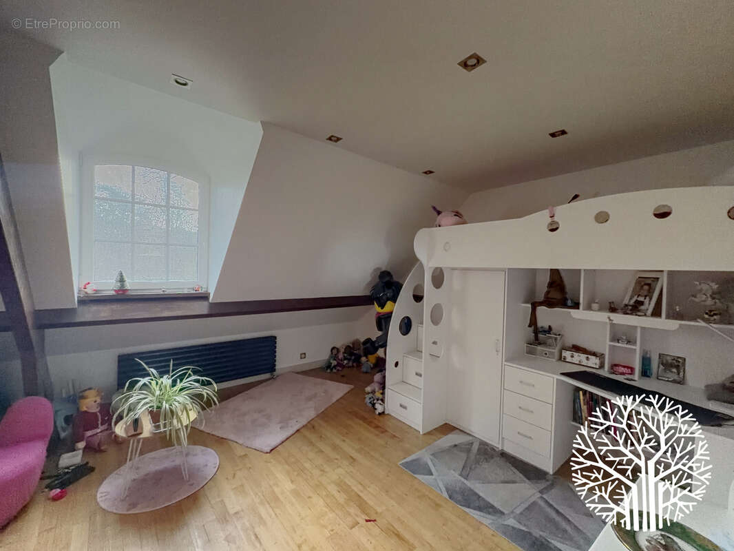 Maison à NOISY-SUR-ECOLE