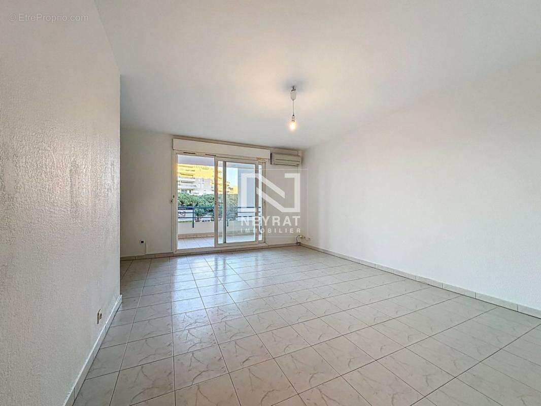 Appartement à FREJUS