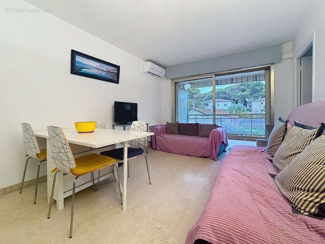 Appartement à LE CANNET