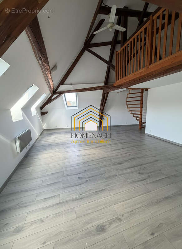 Appartement à LA TOUR-DU-PIN